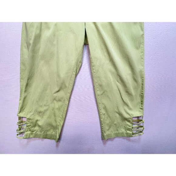 Sea Suns Women’s Capri Pants Flat Front Size Large Lime Green Relaxed Fit Casual - Picture 6 of 12